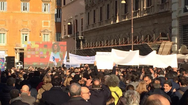 Wirtschaftsprüfer protestieren in Rom.