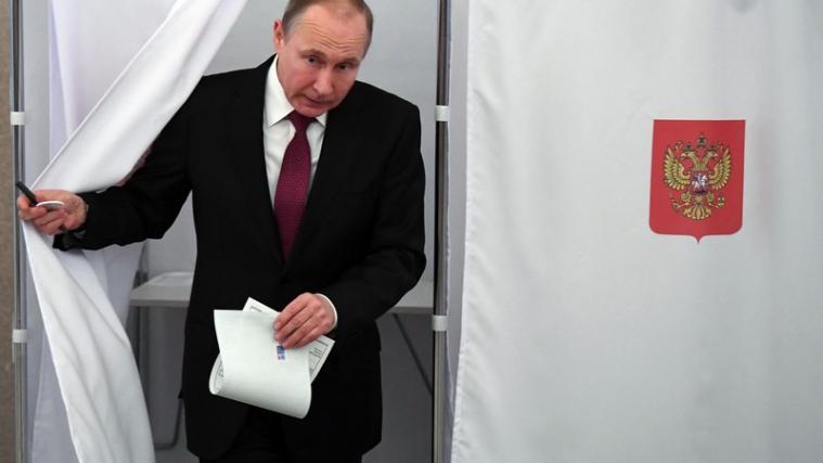 Wladimir Putin nach der Wahl in Russland. er ist überzeugt, auch dieses Mal zu gewinnen.