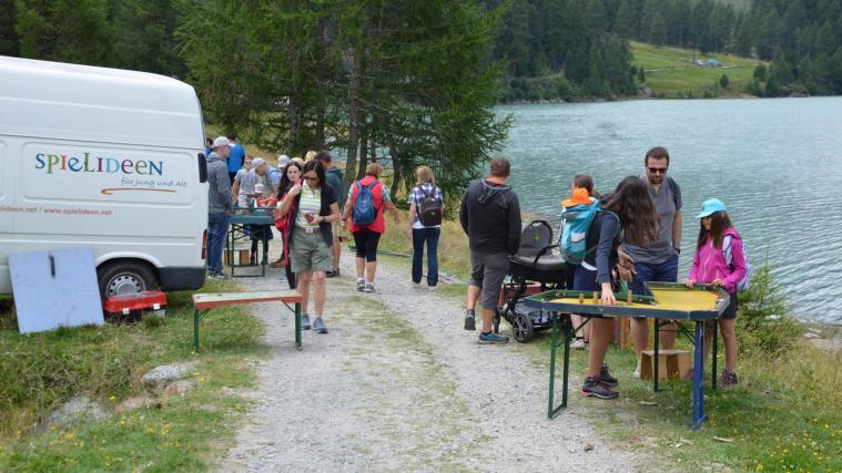 Panorama, Kulinarik und Unterhaltung: Der Seerundgang lockte viele Besucher an.