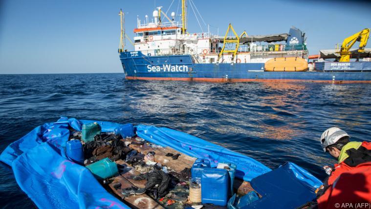 Das Rettungsschiff will wieder in See stechen. - Foto: APA (AFP)