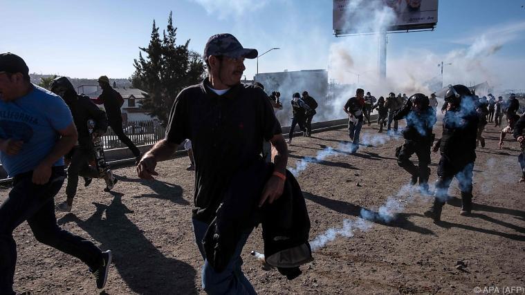 Das Vorgehen der amerikanischen Sicherheitsbehörden wird kritisiert. - Foto: APA (AFP)