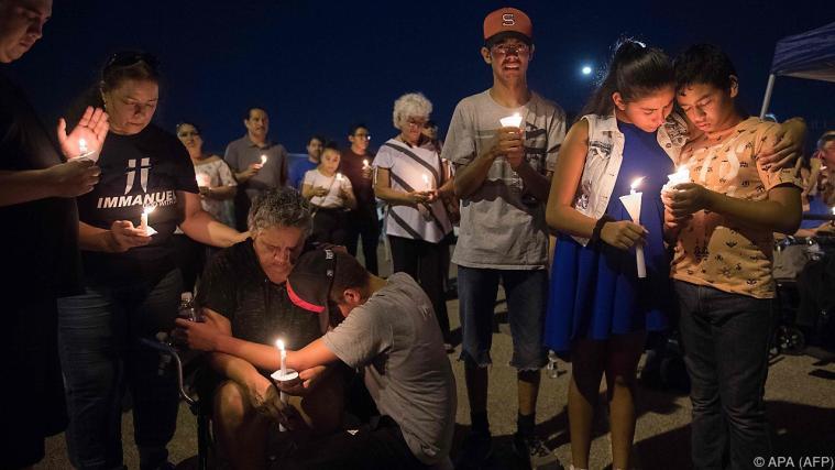 Gedenkveranstaltung in El Paso Foto: APA (AFP)