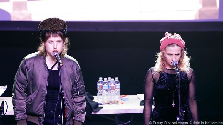 Pussy Riot bei einem Auftritt in Kalifornien. Foto: APA/AFP