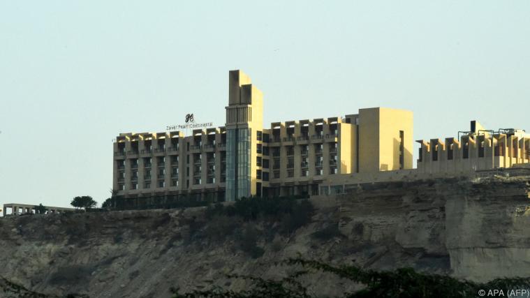 Blick auf das Fünf-Sterne-Hotel Pearl Continental Foto: APA (AFP)