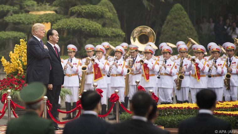 US-Präsident Trump besucht im Zuge seiner Tour durch Südostasien Vietnam
