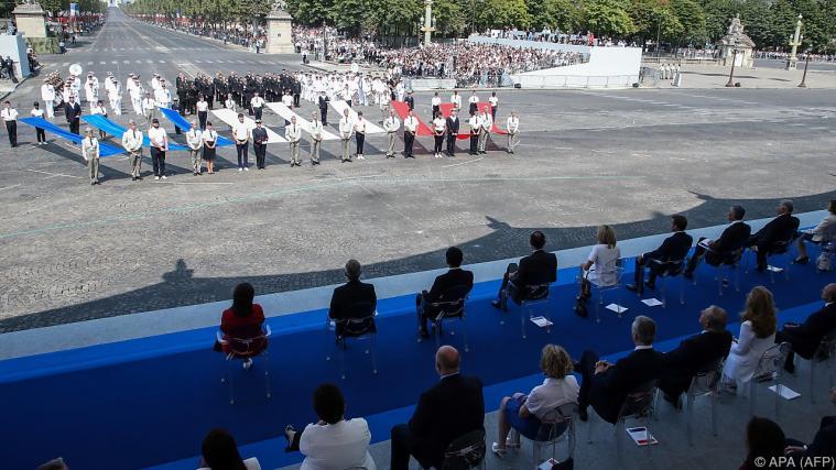 Fast 4.300 Armeeangehörige waren bei der Militärparade dabei. - Foto: APA (AFP)