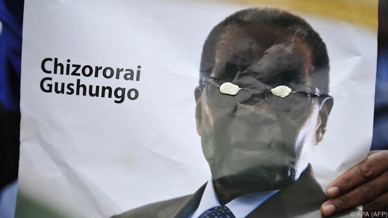 Die Tage von Robert Mugabe als Präsident in Simbabwe sind gezählt. - Foto: APA (AFP)