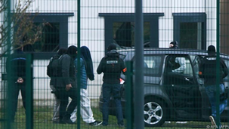 Nach mehreren Stunden konnte der Täter im französischen Gefängnis überwältigt werden. - Foto: APA (AFP)