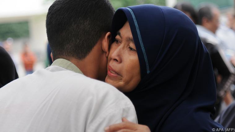 Von 27 Menschen mussten die Angehörigen Abschied nehmen. - Foto: APA (AFP)