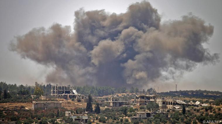 Schweres Bombardement in Daraa. - Foto: APA/AFP