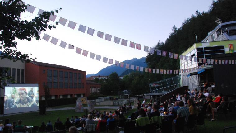 Atmosphäre in der Naturarena des UFO (Foto by Gunther Niedermair)