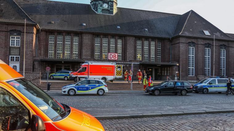 Aufregung wegen einer Messerattacke Foto: APA (dpa)