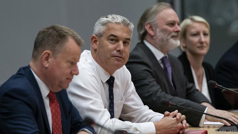 Barclay (2.v.l.) gibt sich für Großbritannien optimistisch Foto: APA (AFP)