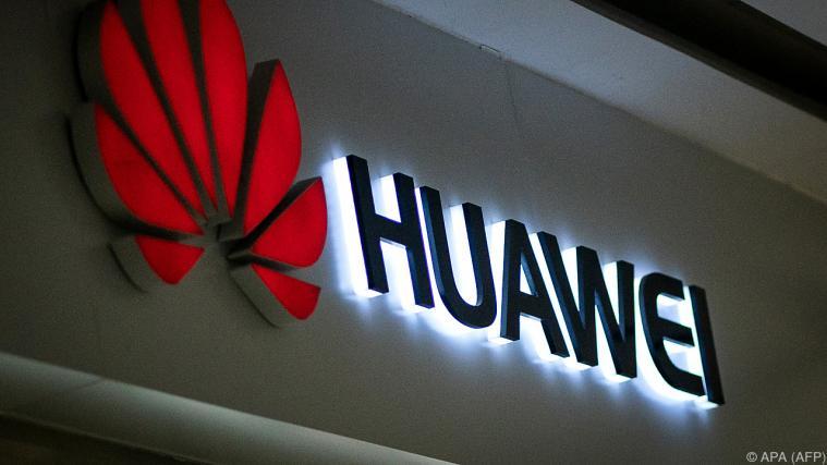 Huawei-Smartphones verwenden das Betriebssystem Android Foto: APA (AFP)