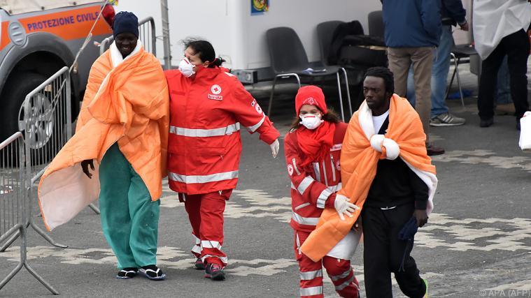 In Italien kamen weniger, in Griechenland aber mehr Flüchtlinge an Foto: APA (AFP)