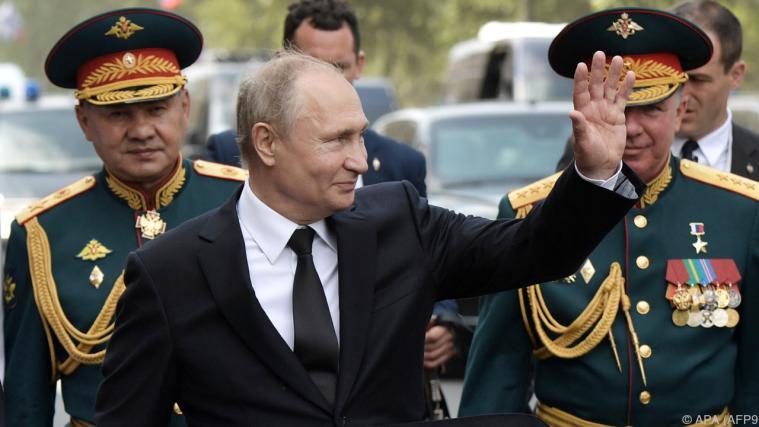 Der russische Präsident Wladimir Putin denkt an den Bau neuer Waffen. - Foto: APA (AFP9