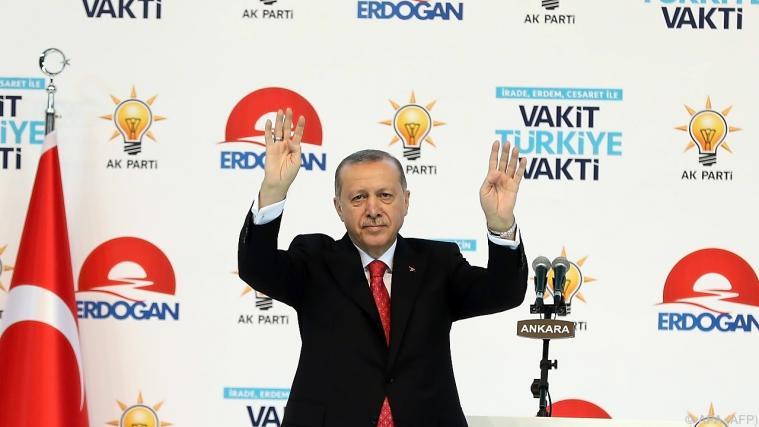 Erdogan stellte sein Wahlprogramm vor Foto: APA (AFP)