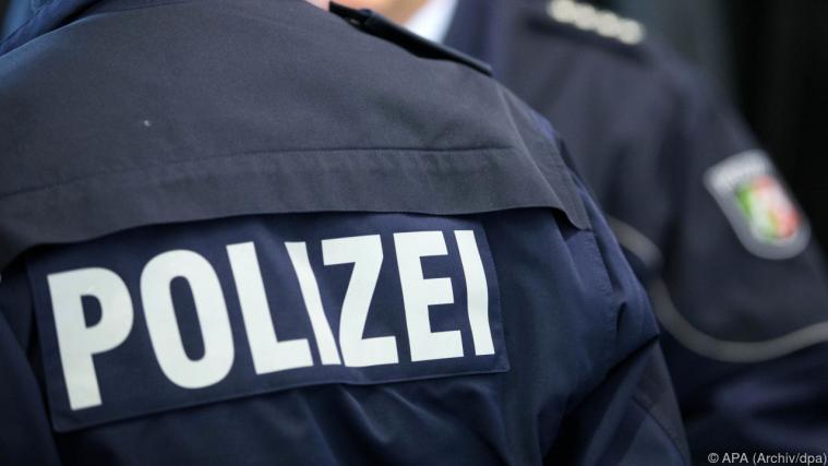 Die Polizei sucht nach vermutlich nur einem Täter Foto: APA (Archiv/dpa)
