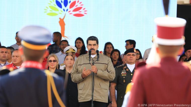Der Druck auf Venezuelas Präsident Maduro nimmt zu. - Foto: APA (AFP/Venezuelan Presidency)