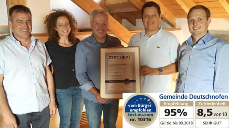 Übergabe des Zertifikates – vom Bürger empfohlen