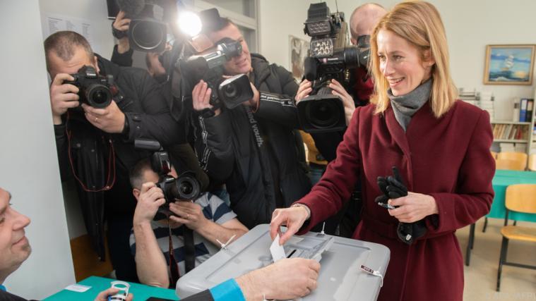 Kaja Kallas bei der Stimmabgabe. - Foto: APA (AFP)