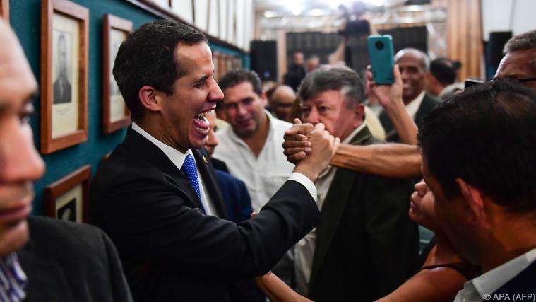 Guaido bestätigte, dass es Gespräche in Oslo gibt. - Foto: APA (AFP)