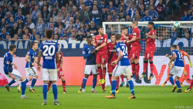 Keines der beiden Teams war vollends zufrieden mit dem Ergebnis - Gelsenkirchen - Foto: APA
