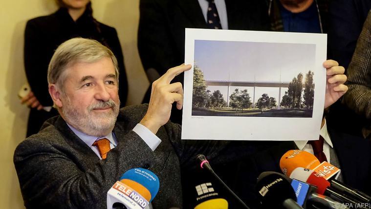 Genuas Bürgermeister Marco Bucci präsentierte die Brückenbaupläne. - Foto: APA (AFP)