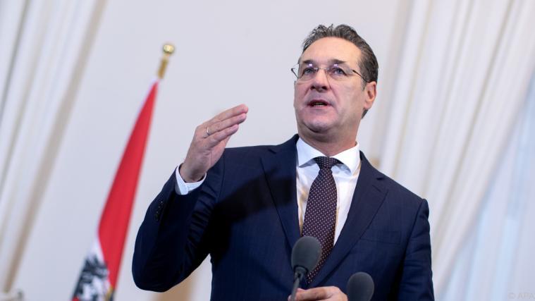 Unter anderem kritisierte H.C. Strache Wirtschaft und NGOs. - Foto: APA