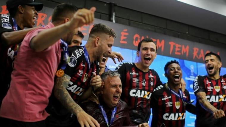 Jubel in Curitiba: Atletico Paranaense gewinnt die Copa Sudamericana © SID / Heuler Andrey