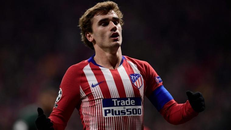 Antoine Griezmann steht mit Atletico im Achtelfinale. © APA/afp / JAVIER SORIANO