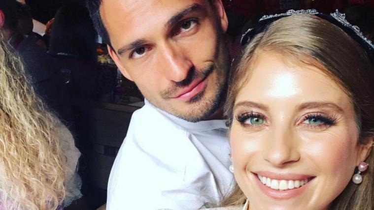 Cathy Hummels mit ihrem Ehemann und Bayern-Profi Mats. © Instagram