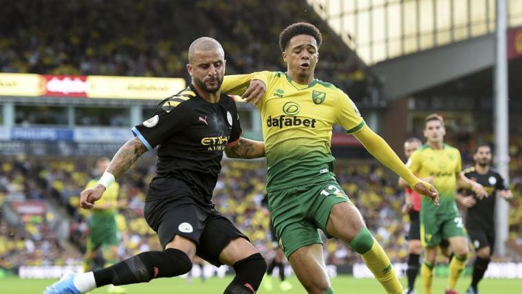 Kyle Walker und Manchester City mussten die erste Niederlage hinnehmen. © AP / Joe Giddens