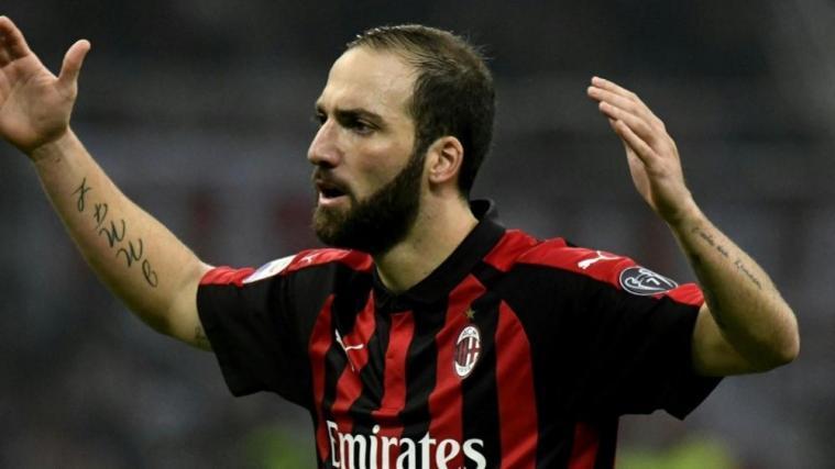 Higuain verlor gegen Juventus die Nerven © PIXATHLON/SID