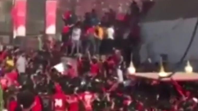 Fans von Al Ahly stürmen Trainingsplatz