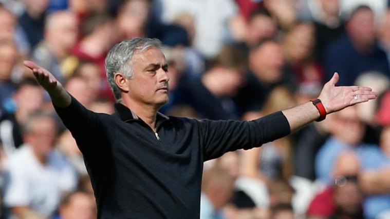 José Mourinho wurde am Dienstag von Manchester United freigestellt. © APA/afp / IAN KINGTON