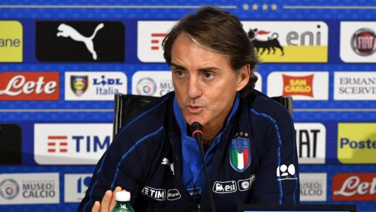 Italien mit Nationaltrainer Robert Mancini hofft noch auf die Endrunde. © ANSA / Claudio Giovannini