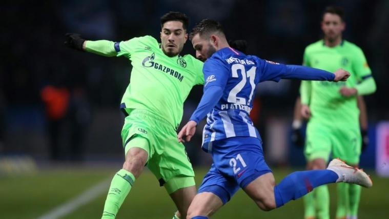 Die Hertha und Schalke 04 trennen sich am Ende mit 2:2 © FIRO SPORTPHOTO/SID