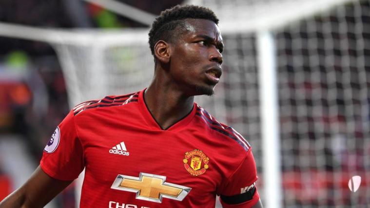 Paul Pogba vergibt vom Punkt, trifft aber per Nachschuss. © APA/afp / PAUL ELLIS