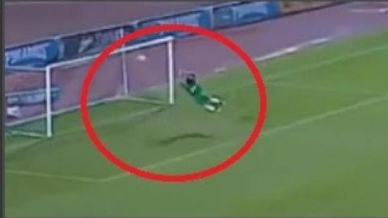 Super mario goalkeeping from Egypt © youtube / sports channel 1