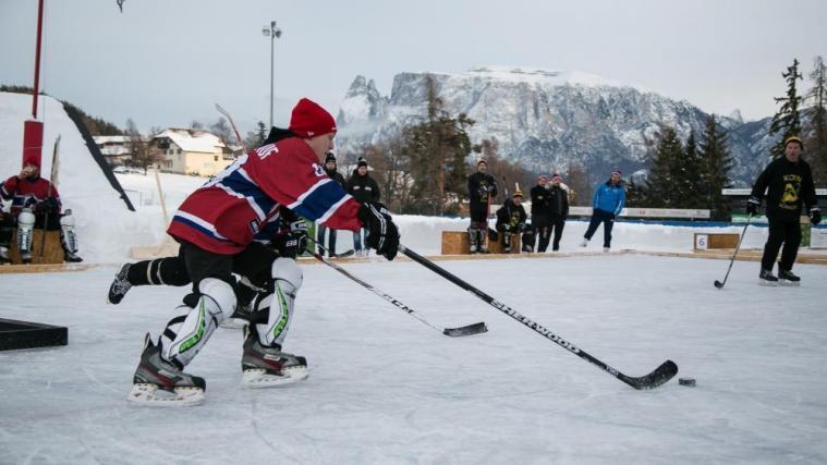Auf dem Ritten wird die inoffizielle Europameisterschaft im Pond Hockey ausgetragen. © Thomas Profunser