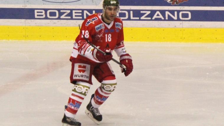 Anton Bernard hängt eine weitere Saison beim HCB an