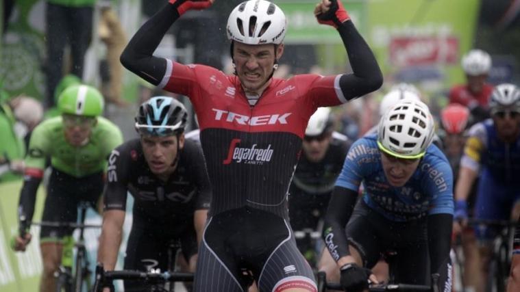 Edward Theuns setzte sich im Sprint durch (Foto: Cor Vos)