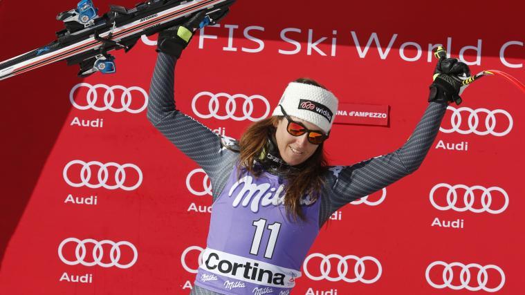 Sofia Goggia am Podium (Pentaphoto)