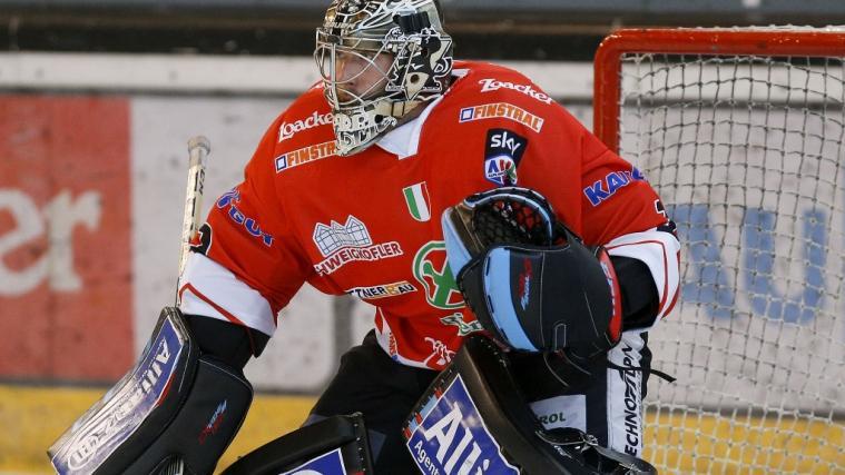 Seine Abwehrkünste sind gefragt: Ritten-Goalie Patrick Killeen (Foto Pattis)
