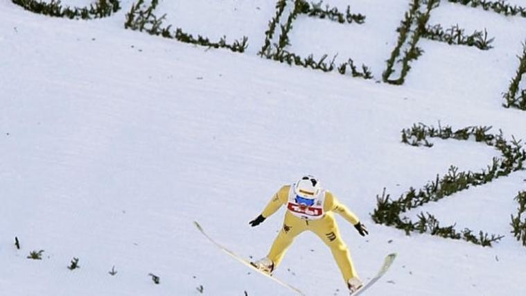 Samuel Costa bei einem Trainingssprung in Seefeld. © instagram/samuelcosta