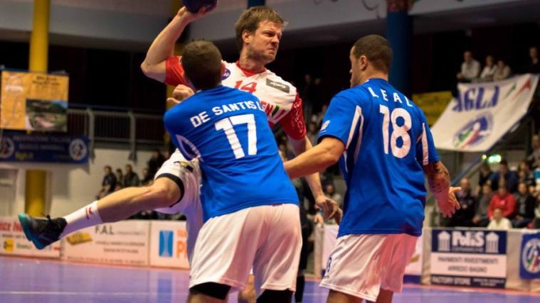Mario Sporcic und seine Mitspieler feierten einen 26:23-Erfolg (Foto: FIGH)