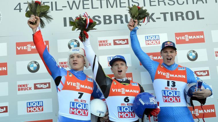 Dominik Fischnaller (rechts) am Podium (Foto Sobe)