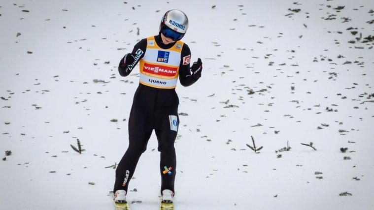 Maren Lundby feiert ihren nächsten Sieg. © APA/afp / JURE MAKOVEC