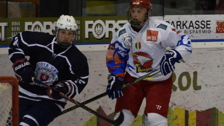Franziska Stocker (rechts) im Spiel gegen Bratislava (Foto: M. Marangoni)